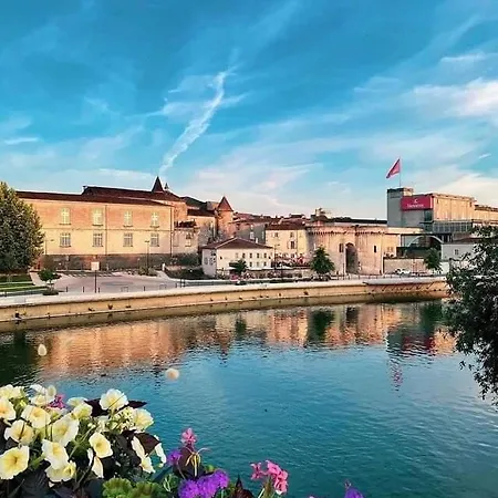 Le P'ti #charente #centreville شقة كونْياك